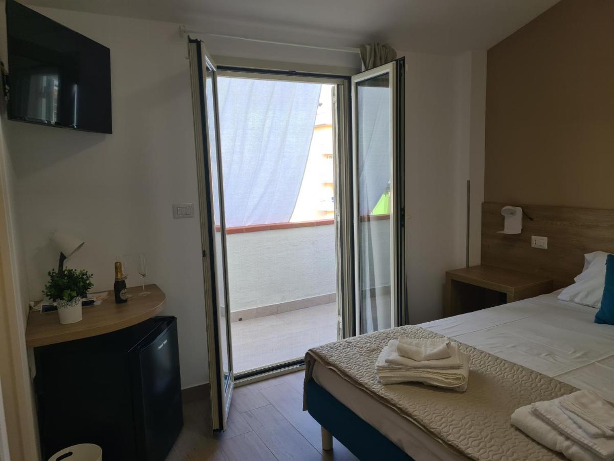 B&B Al Quadrato Скалеа Екстериор снимка
