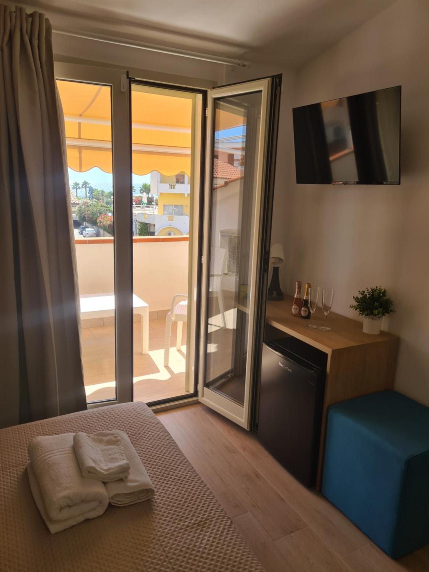 B&B Al Quadrato Скалеа Екстериор снимка